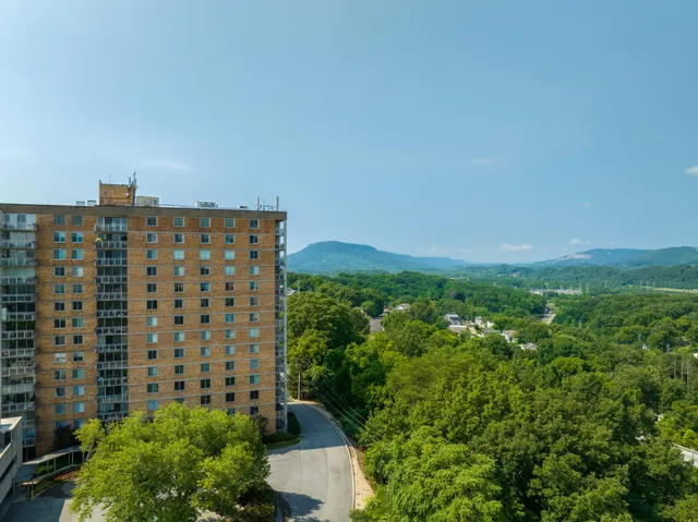 $1,900 | 1131 Stringers Ridge Road, Unit 11E, Chattanooga, TN 37405