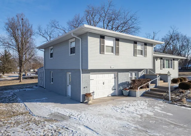 $198,000 | 316 West North Street, Cambridge, IL 61238