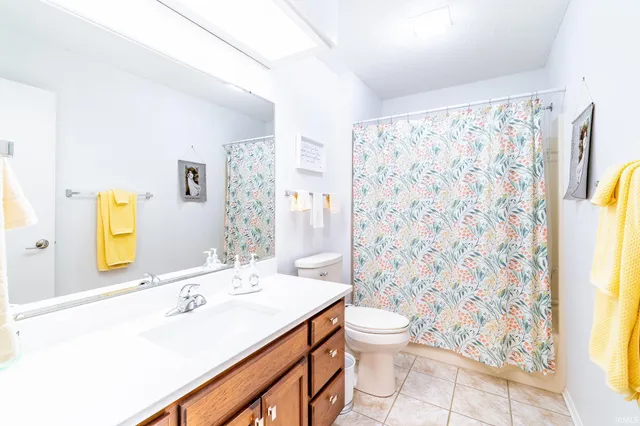 $375,000 | 904 Mill Pointe, Fort Wayne, IN 46845