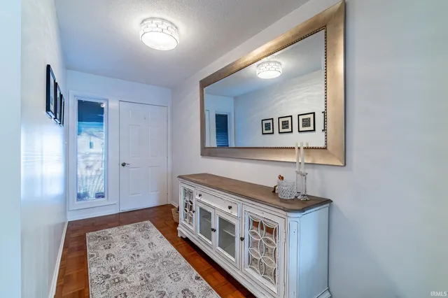 $375,000 | 904 Mill Pointe, Fort Wayne, IN 46845