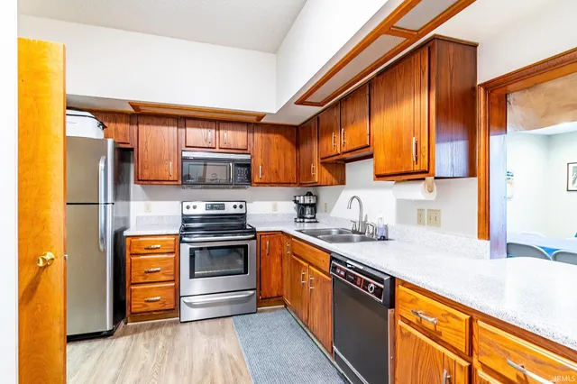 $375,000 | 904 Mill Pointe, Fort Wayne, IN 46845