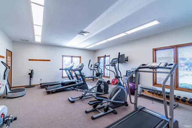 $375,000 | 904 Mill Pointe, Fort Wayne, IN 46845