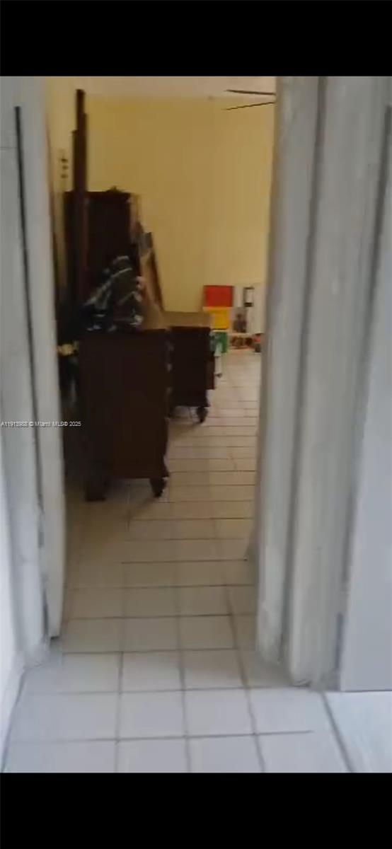 Golden Glades Miami, FL 33161 - Photo 11 of 18 a view of workspace