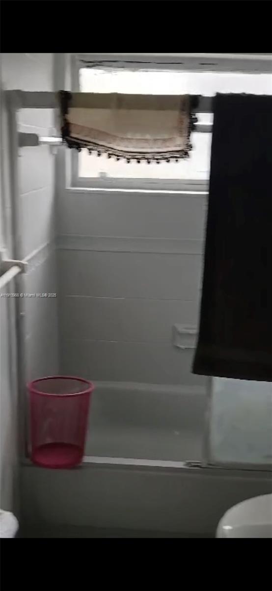 Golden Glades Miami, FL 33161 - Photo 12 of 18