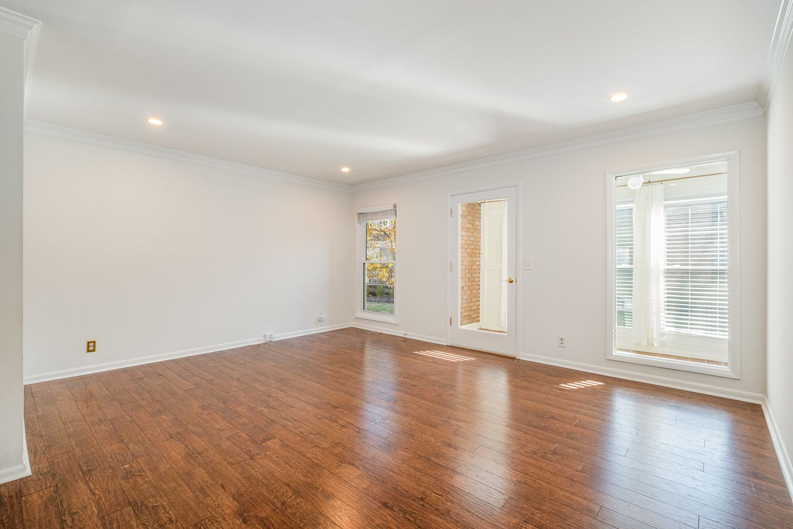 116 Harding Place, Unit C3 Nashville, TN 37205 - Photo 2 of 10