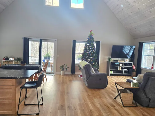 $899,000 | 2318 West Side Road, Conway, NH 03860