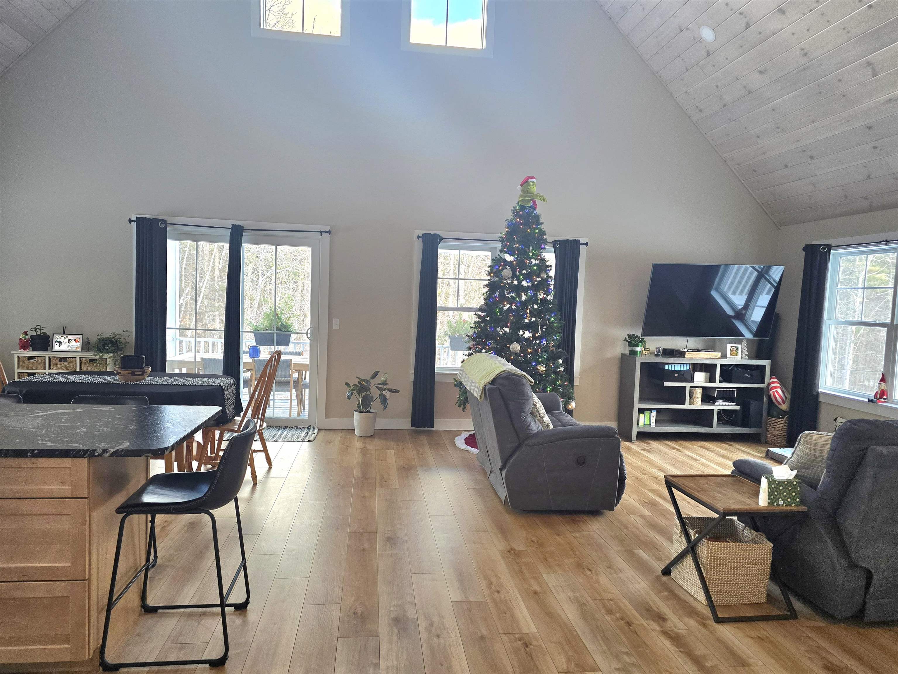 2318 West Side Road Conway, NH 03860 - Photo 12 of 57