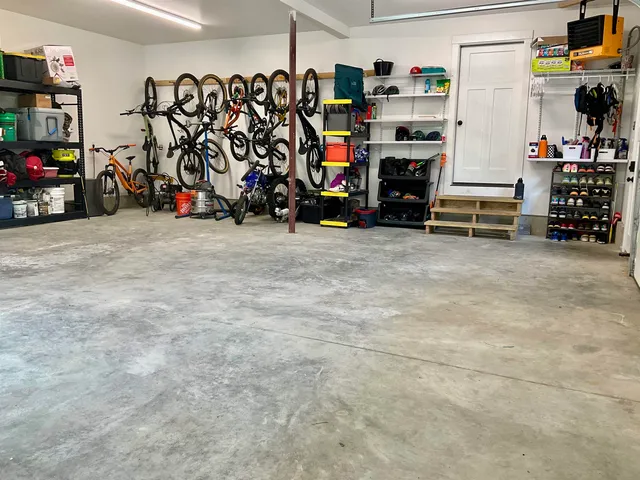 $899,000 | 2318 West Side Road, Conway, NH 03860