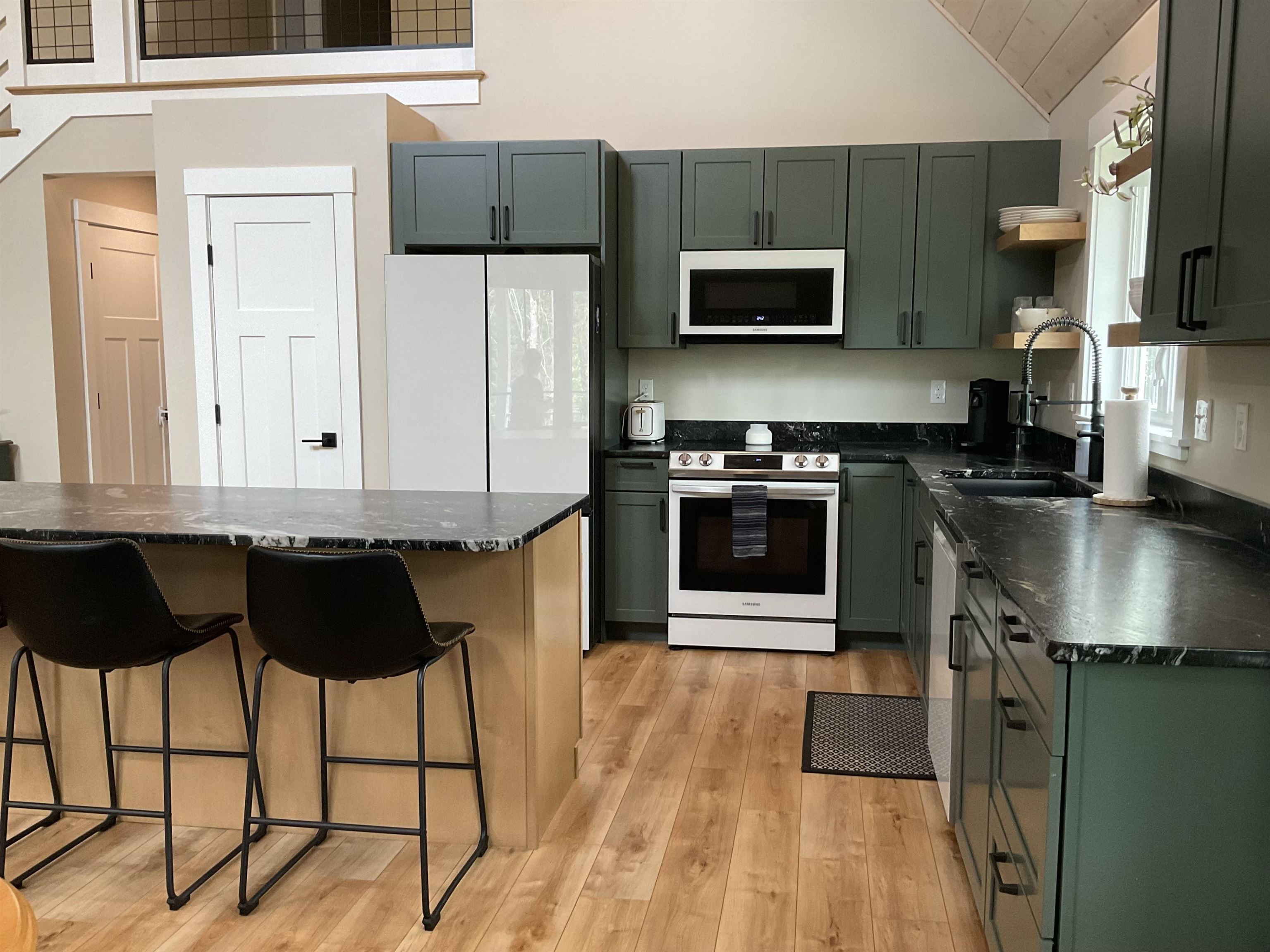 2318 West Side Road Conway, NH 03860 - Photo 7 of 57