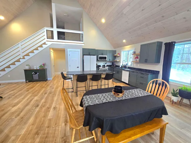 $899,000 | 2318 West Side Road, Conway, NH 03860