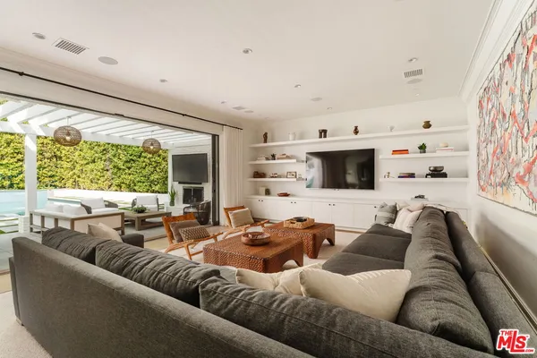 $88,000 | 957 Corsica Drive, Pacific Palisades, CA 90272