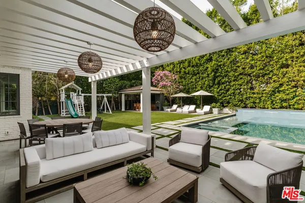 $88,000 | 957 Corsica Drive, Pacific Palisades, CA 90272