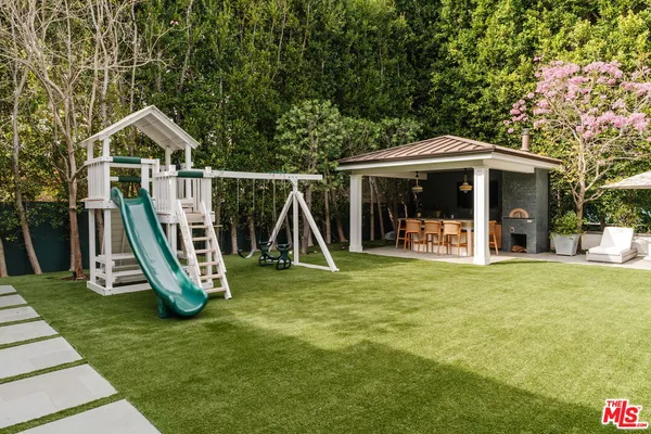 $88,000 | 957 Corsica Drive, Pacific Palisades, CA 90272