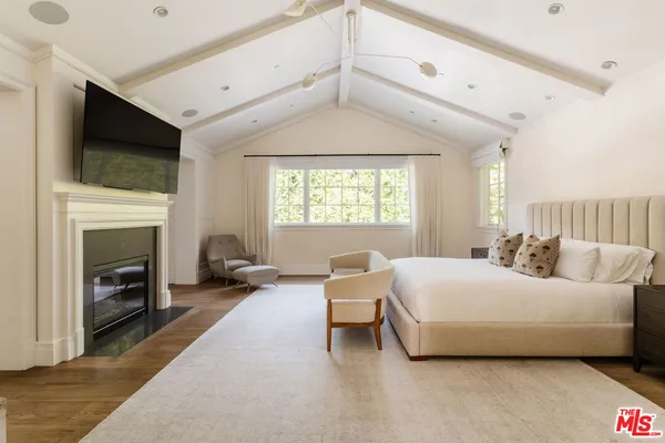 $88,000 | 957 Corsica Drive, Pacific Palisades, CA 90272