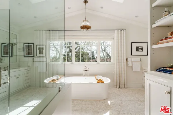 $88,000 | 957 Corsica Drive, Pacific Palisades, CA 90272