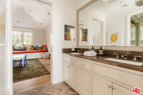 $88,000 | 957 Corsica Drive, Pacific Palisades, CA 90272