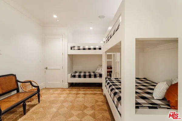 $88,000 | 957 Corsica Drive, Pacific Palisades, CA 90272