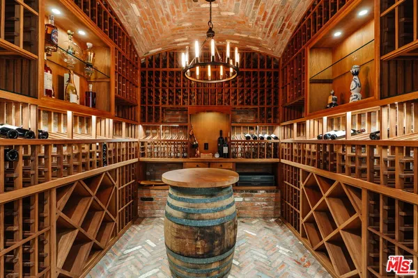 $88,000 | 957 Corsica Drive, Pacific Palisades, CA 90272