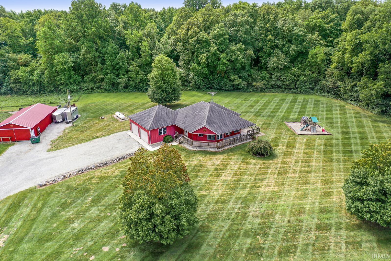 1087 East 400 South Rochester, IN 46975 - Photo 4 of 36