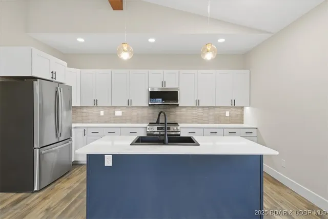 $359,900 | 405 East Lafayette Street, Versailles, MO 65084