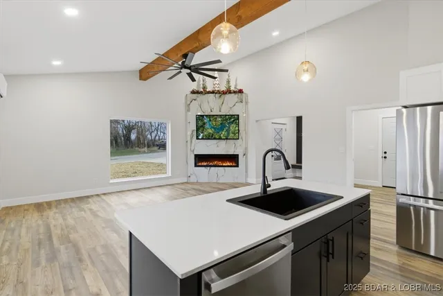 $359,900 | 405 East Lafayette Street, Versailles, MO 65084