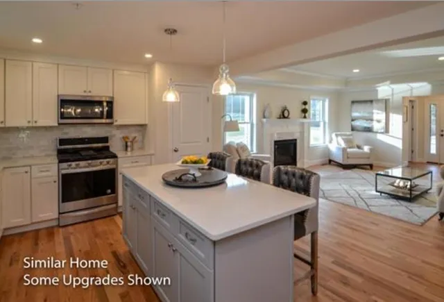 $724,900 | 8 Byrne Circle, Brentwood, NH 03833