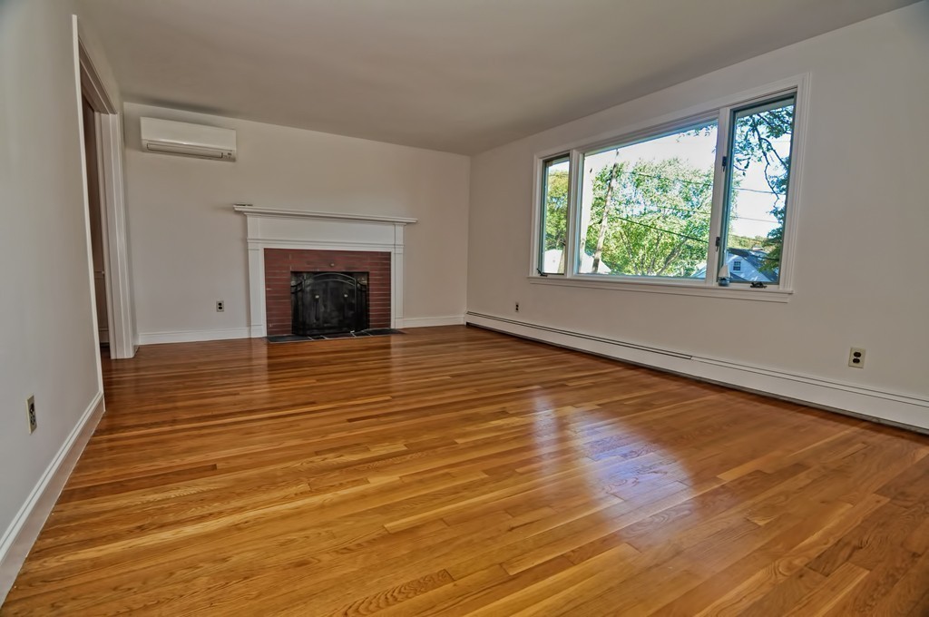 78 Shirley Road Waltham, MA 02452 - Photo 3 of 14 Gallery Image 3