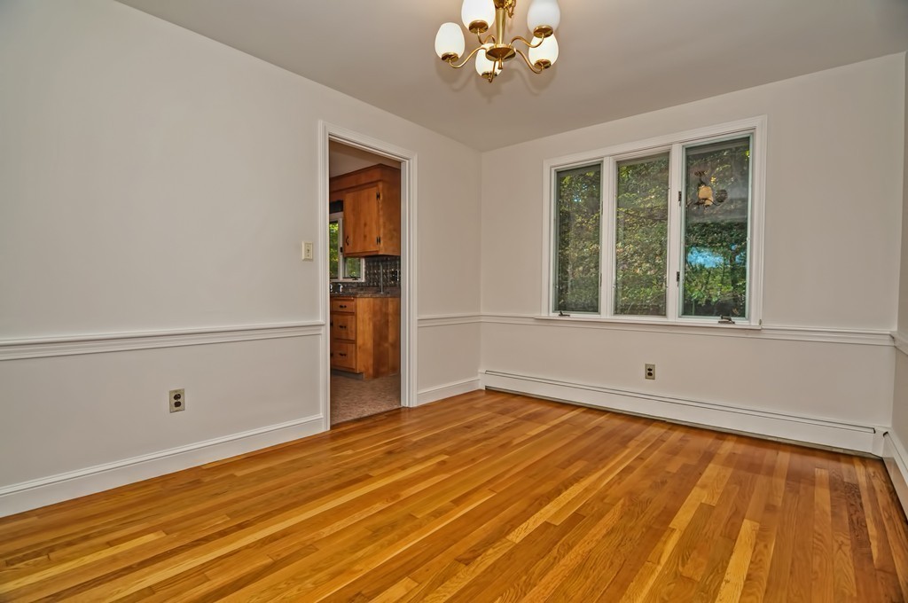 78 Shirley Road Waltham, MA 02452 - Photo 5 of 14 Gallery Image 5
