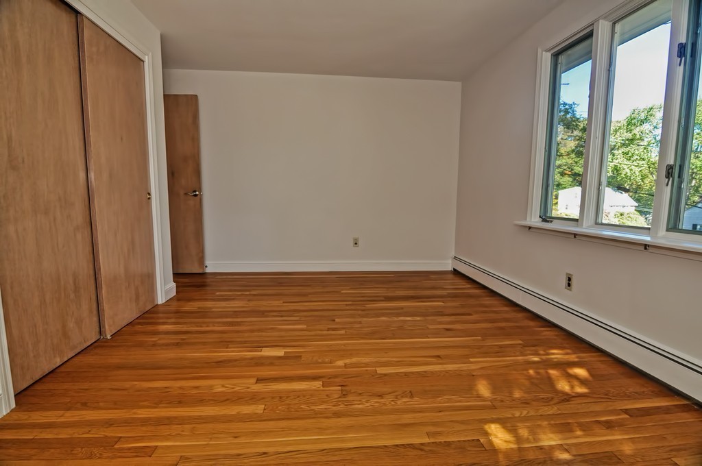 78 Shirley Road Waltham, MA 02452 - Photo 6 of 14 Gallery Image 6