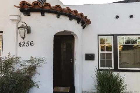 $900,000 | 4256 Menlo Avenue, San Diego, CA 92115