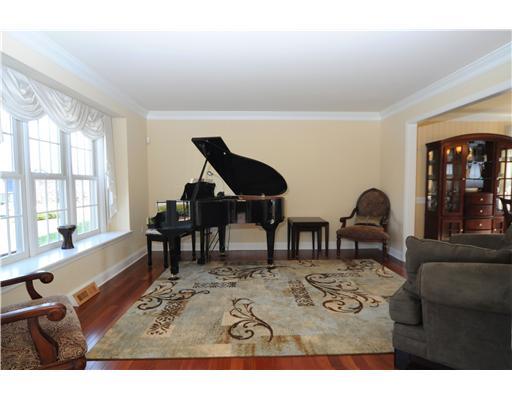 206 Meadow Ridge Court McKees Rocks, PA 15136 - Photo 3 of 18 Living Room. FORMAL LIVINGROOM WITH NEW BRAZILIAN CHERRY HARDWOOD AND ATTRACTIVE CROWN MOLDING