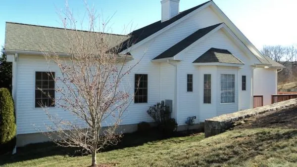 $2,400 | 5 Pondview Circle, Unit 5, Beacon Falls, CT 06403