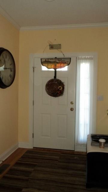 5 Pondview Circle, Unit 5 Beacon Falls, CT 06403 - Photo 5 of 18 a view of a livingroom with wooden floor and a sink