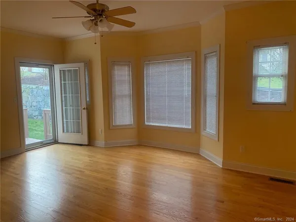 $2,400 | 5 Pondview Circle, Unit 5, Beacon Falls, CT 06403