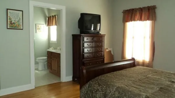 $2,400 | 5 Pondview Circle, Unit 5, Beacon Falls, CT 06403