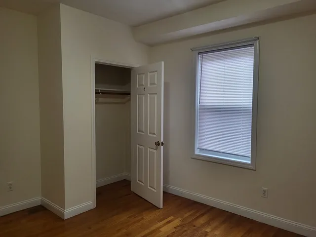 $2,400 | 54 Greendale Road, Unit 2L, Boston, MA 02126