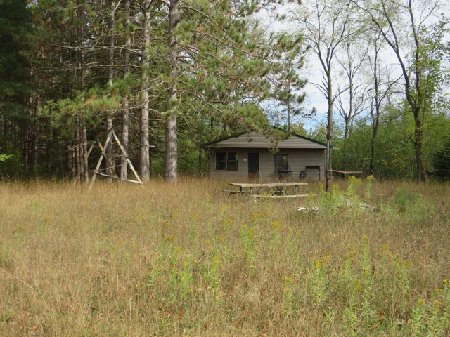 $185,000 | 17 17 Mile Road, Marion, MI 49665