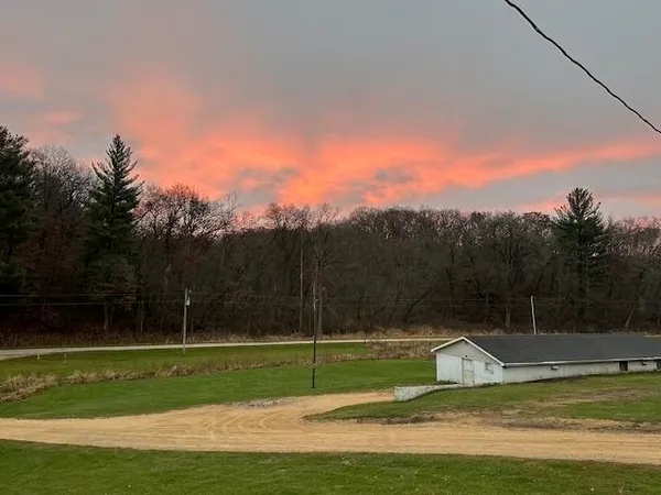 $850,000 | 1906 Squirrel Hill Road, Hollandale, WI 53544