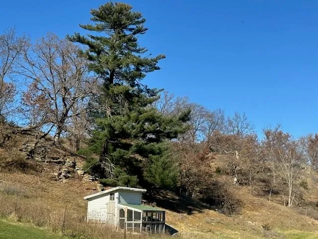 $850,000 | 1906 Squirrel Hill Road, Hollandale, WI 53544