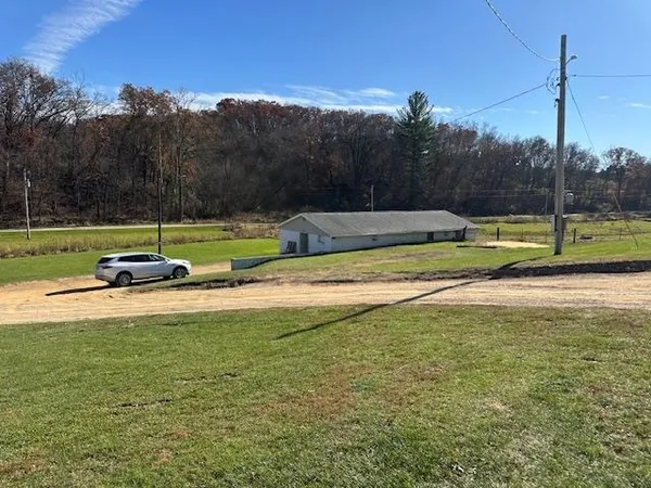 $850,000 | 1906 Squirrel Hill Road, Hollandale, WI 53544