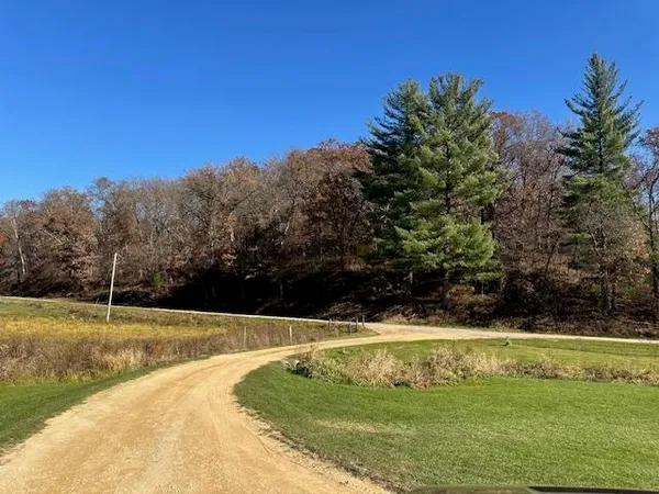 $850,000 | 1906 Squirrel Hill Road, Hollandale, WI 53544