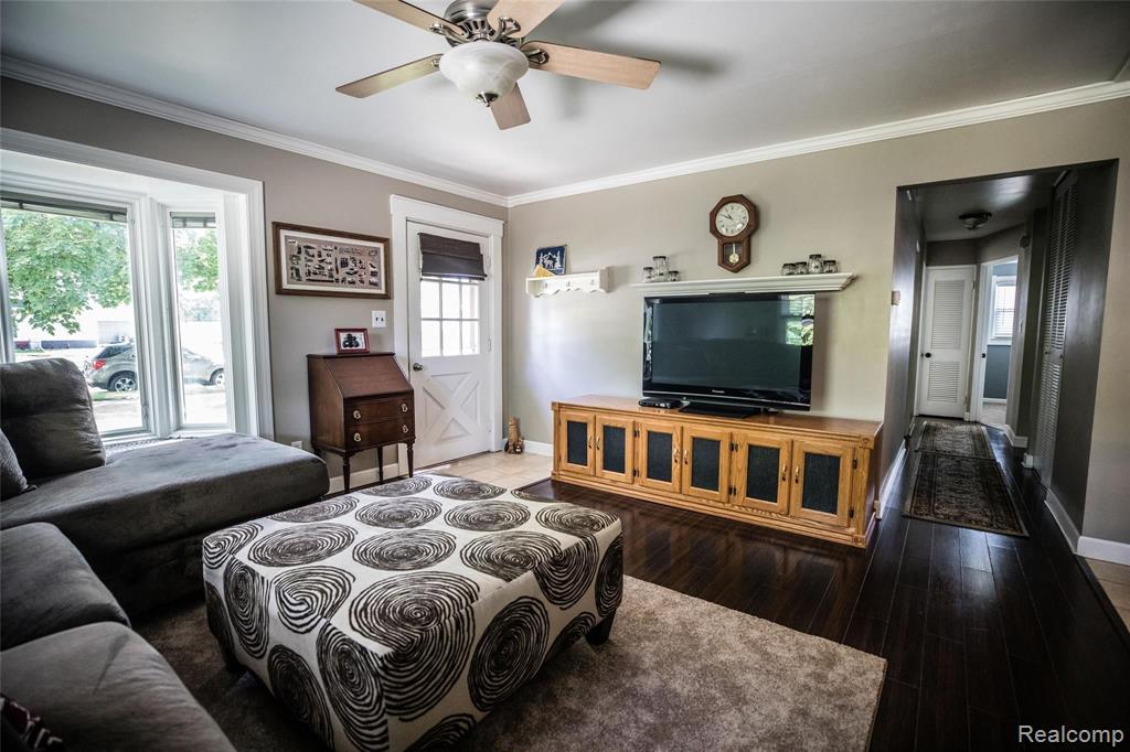 3114 Avon Manor Road Rochester Hills, MI 48307 - Photo 7 of 27