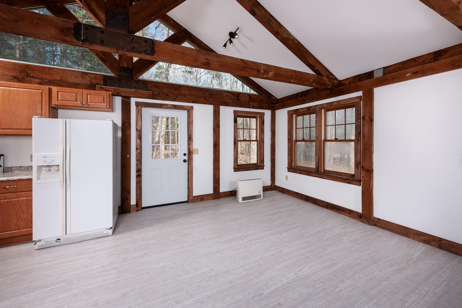 122 Rogers Road York, ME 03909 - Photo 7 of 21 Entranceway