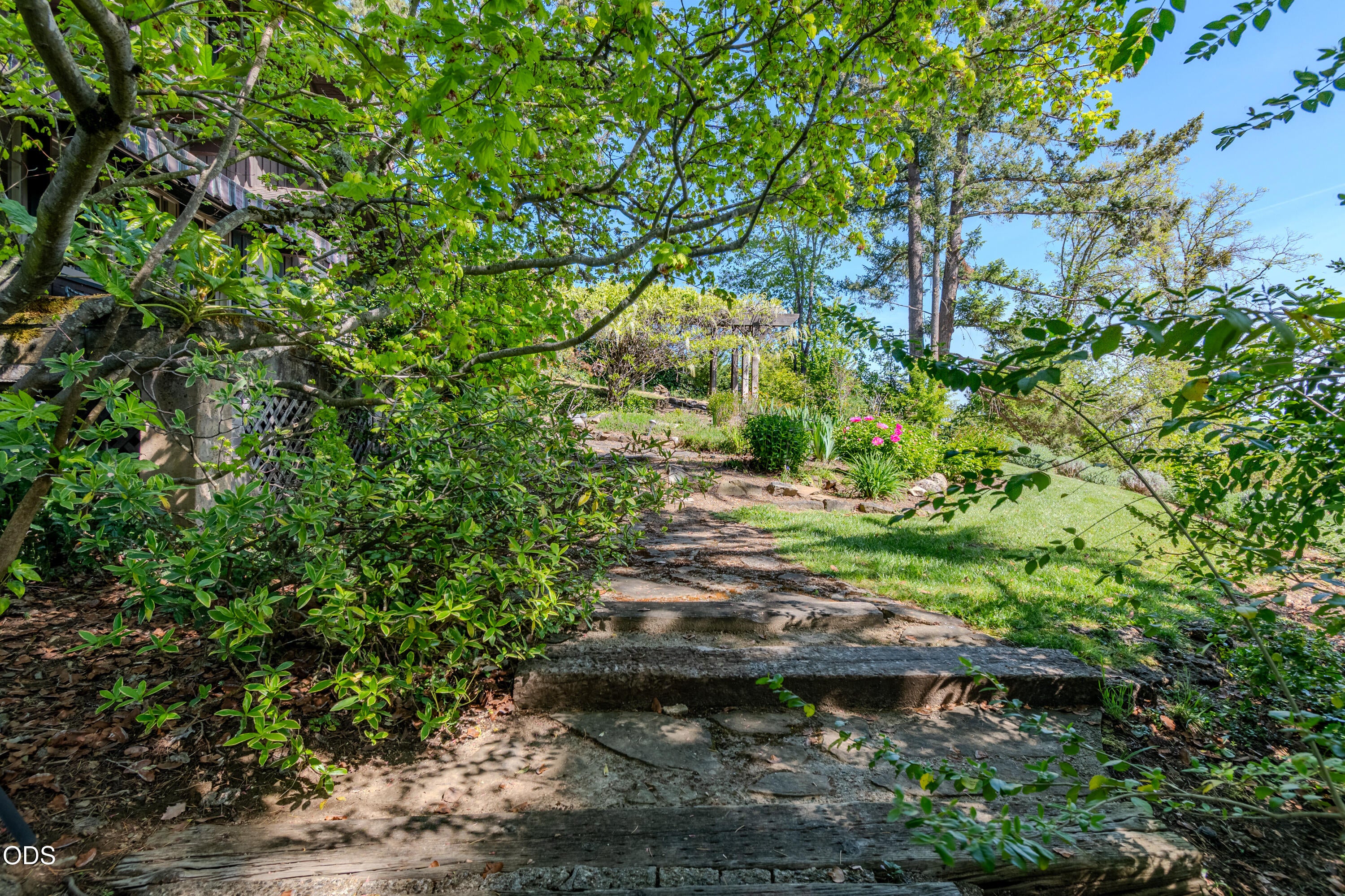 2569 Old Stage Road Medford, OR 97502 - Photo 80 of 83 Gallery Image 80