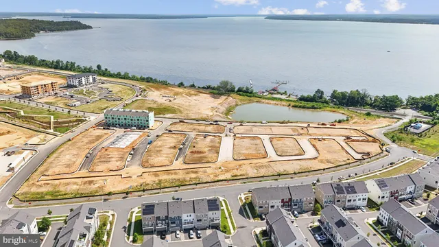 $499,990 | 17806 Southern Shrs Drive, Dumfries, VA 22026