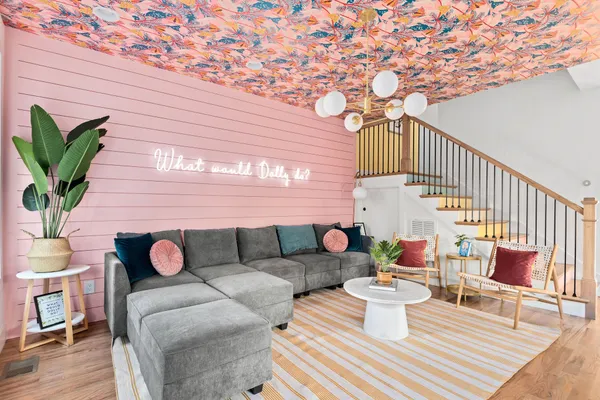 $1,890,000 | 909 19th Avenue North, Nashville, TN 37208