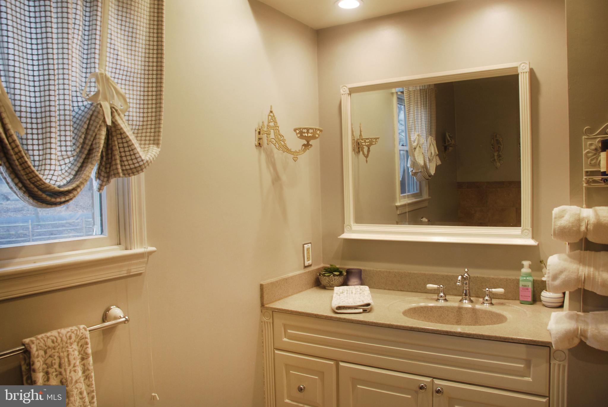 2295 Chestnut Road Coopersburg, PA 18036 - Photo 22 of 38 Gallery Image 22