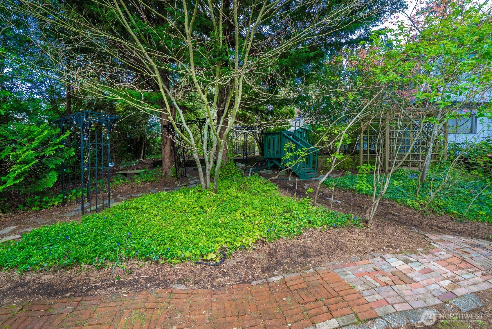 27243 33rd Place South Kent, WA 98032 - Photo 18 of 30