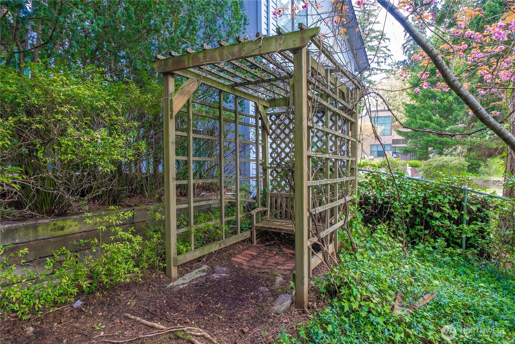 27243 33rd Place South Kent, WA 98032 - Photo 19 of 30