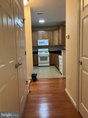 $2,200 | 3840 Lightfoot Street, Unit 240, Chantilly, VA 20151